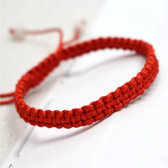 💖 Red Macrame Bracelet 7”-8” adjustable NEW - Picture 1 of 6